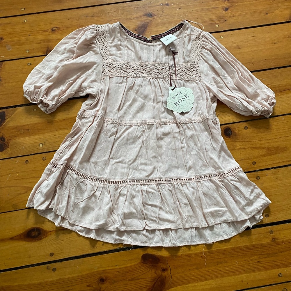 Knox Rose NWT Dusty rose size small blouse short sleeve flowy